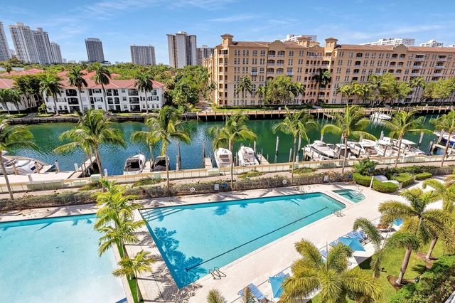 4 of 48 - 2950 Ne 188th Street #122, Aventura, FL