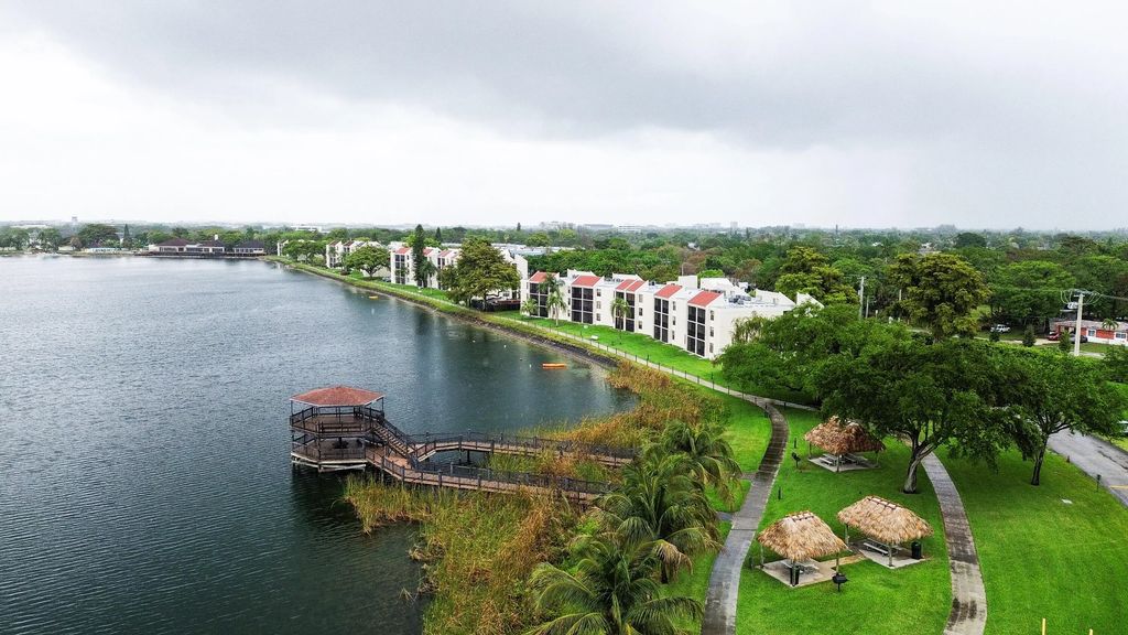 112 Lake Emerald Drive #203, Oakland Park