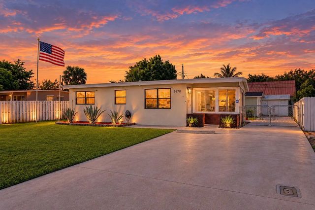 3 of 43 - 5678 Cinnamon Drive, West Palm Beach, FL