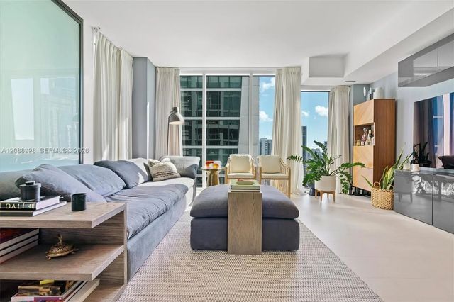 4 of 32 - 1040 Biscayne Boulevard #3908, Miami, FL