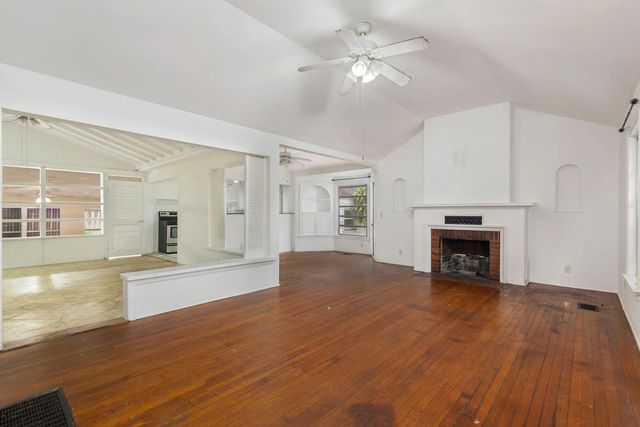 5 of 35 - 324 Albemarle Road, West Palm Beach, FL