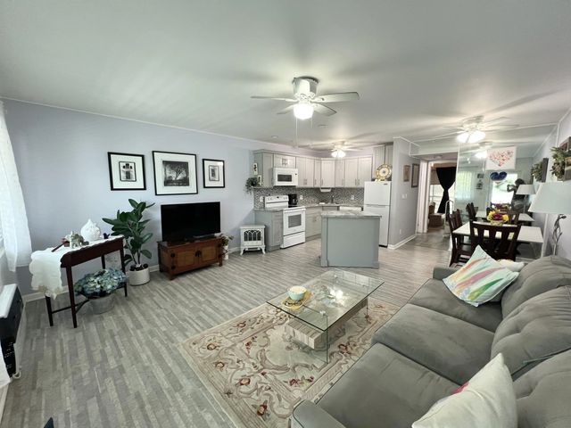3 of 49 - 226 Durham E #226, Deerfield Beach, FL