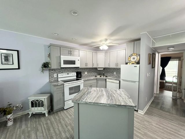 5 of 49 - 226 Durham E #226, Deerfield Beach, FL