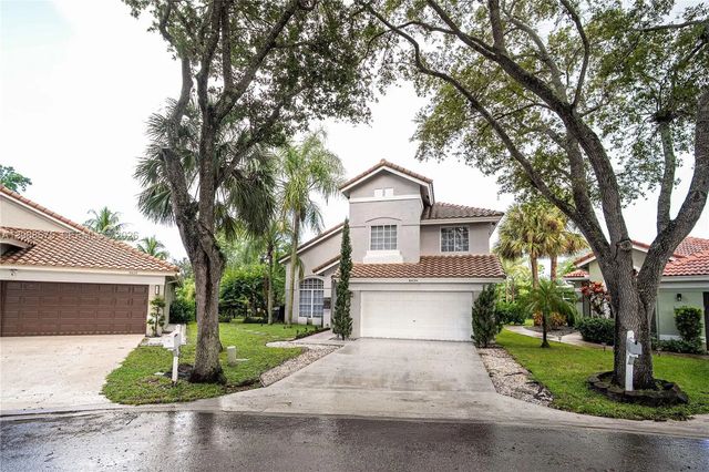 8434 Nw 57th Drive, Coral Springs