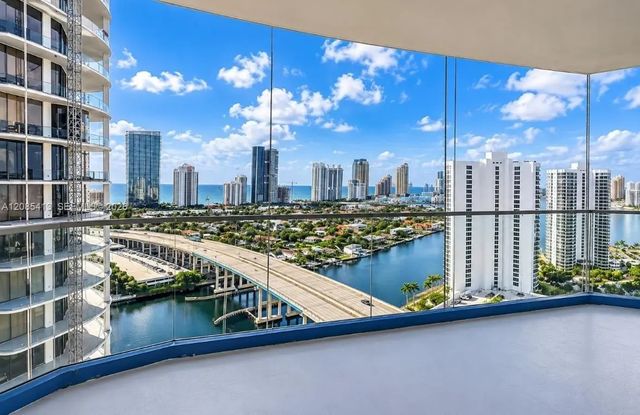 19355 Turnberry Way #24e, Aventura