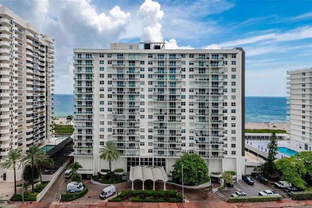 2 of 43 - 5700 Collins Avenue #12d, Miami Beach, FL