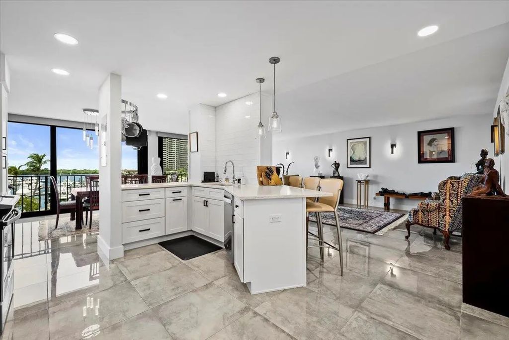 120 Lakeshore Drive #4360, North Palm Beach