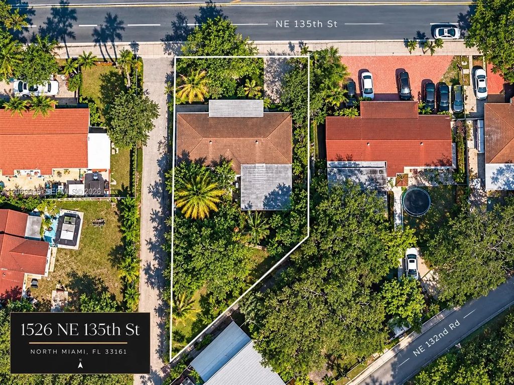 1526 Ne 135th Street, North Miami