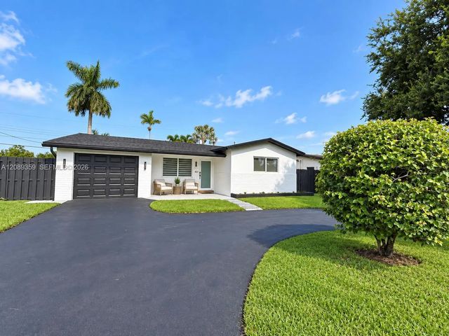 3 of 32 - 401 S Highland Drive, Hollywood, FL