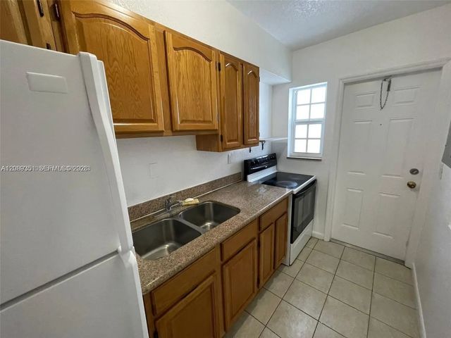 4 of 13 - 1471 Ne 170th Street #224a, North Miami Beach, FL