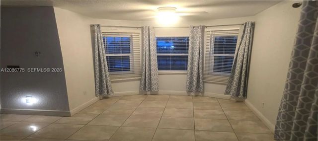 4 of 20 - 110 Nw 9th Avenue, South Bay, FL