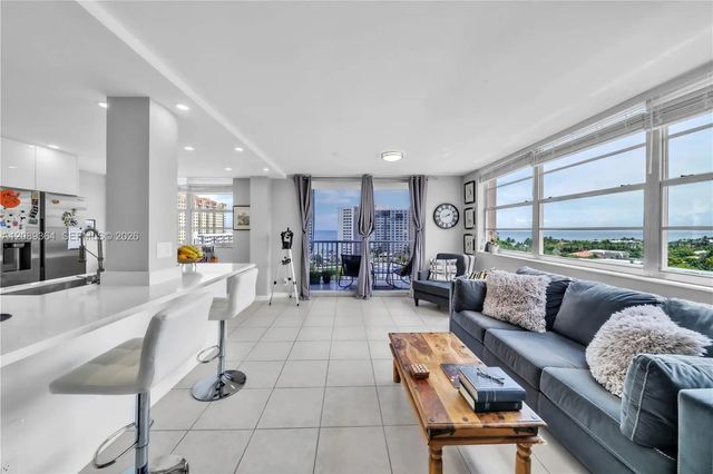 5 of 35 - 3161 S Ocean Drive #1106, Hallandale Beach, FL