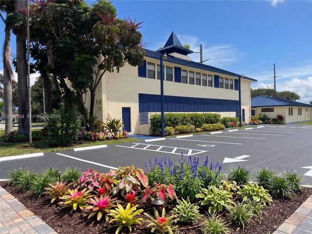 4 of 7 - 8700 Nw 5th Avenue, El Portal, FL