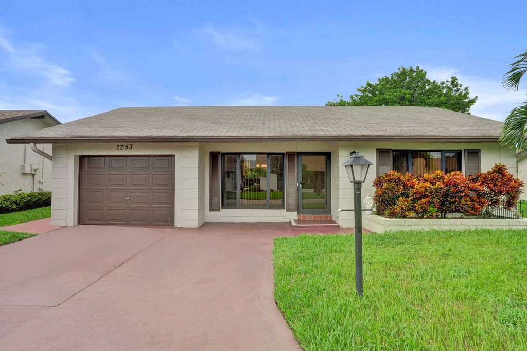 2253 Sw 17th Drive, Deerfield Beach