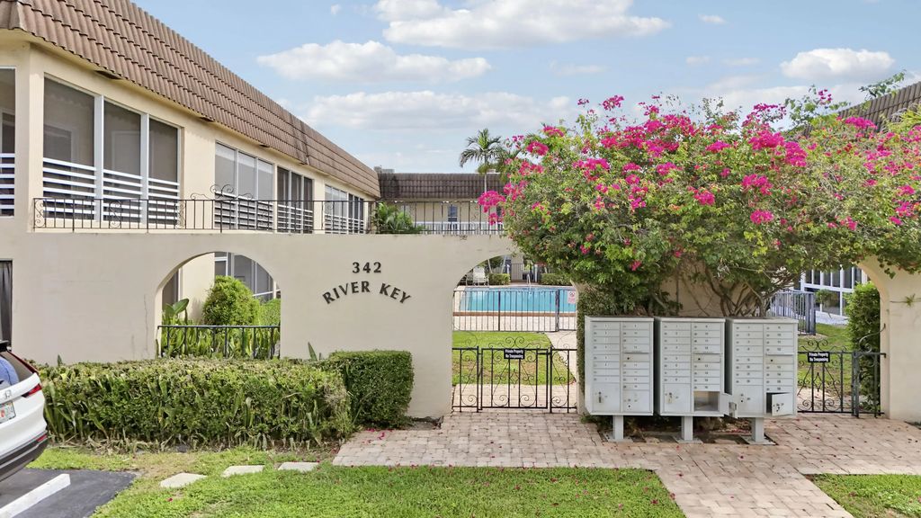 342 Southwind Drive, North Palm Beach