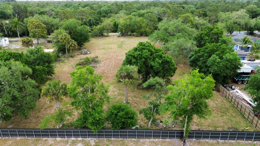 320 S Jinete Street, Clewiston