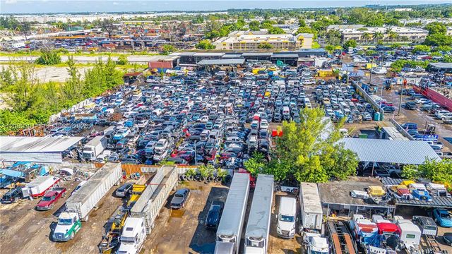 Alexandria Drive, Opa-Locka