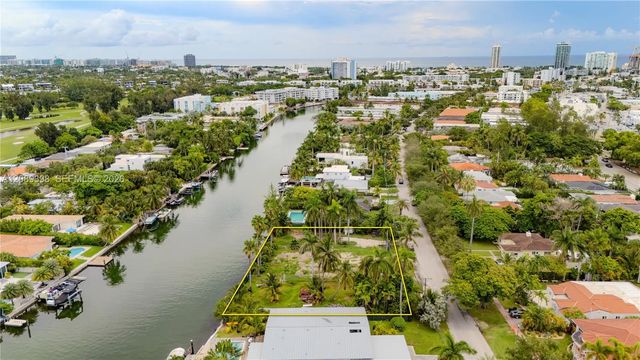 2 of 14 - 1415 Marseille Drive, Miami Beach, FL