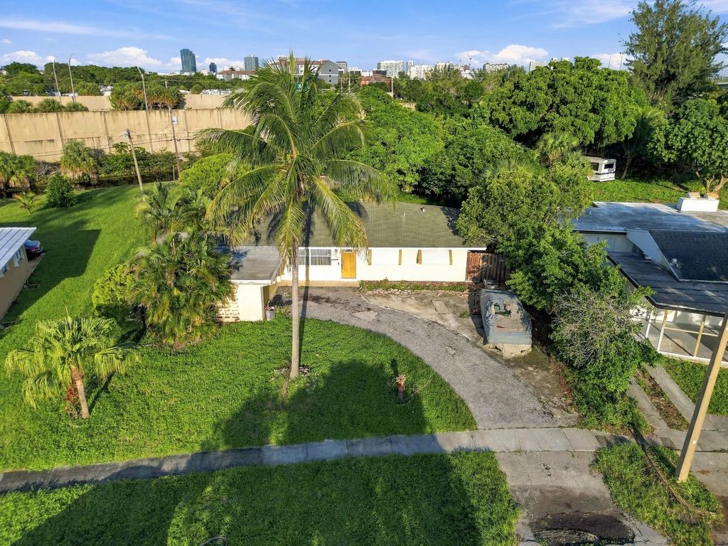 430 N Ware Drive, West Palm Beach