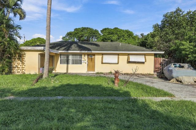 2 of 32 - 430 N Ware Drive, West Palm Beach, FL