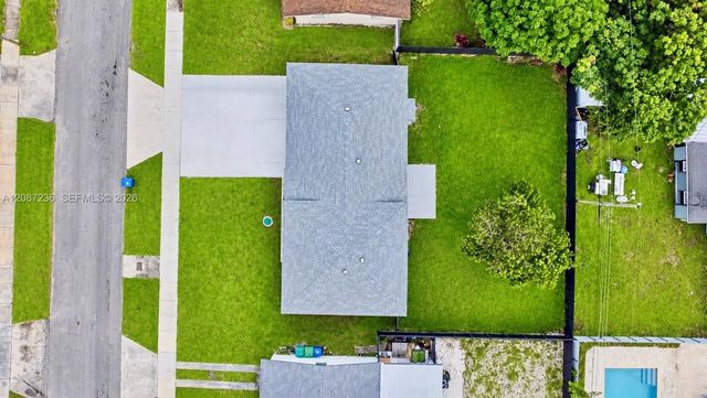 3 of 15 - 19201 Nw 10th Court, Miami Gardens, FL