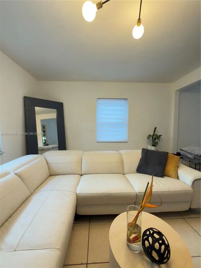 5 of 16 - 745 Nw 126th Street, North Miami, FL