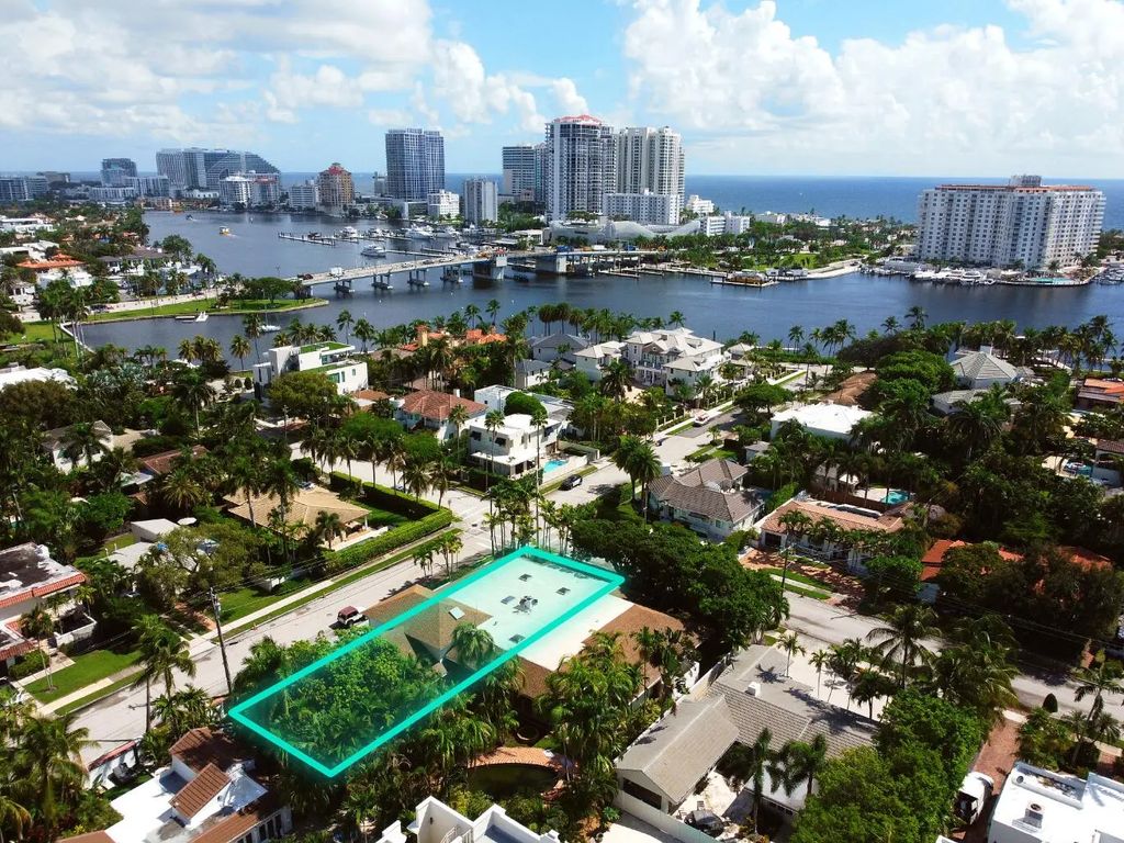 401 Poinciana Drive, 