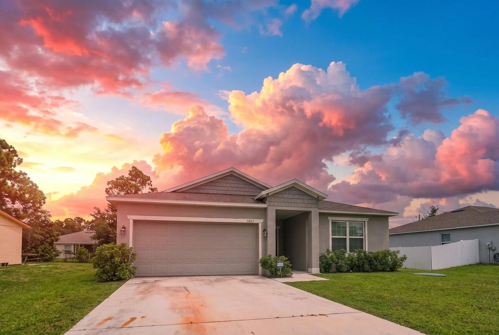 1811 Se Sandia Drive, Port St. Lucie