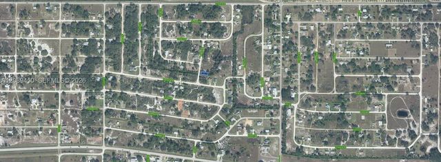 3 of 5 - 240 N Madera Road, Avon Park, FL