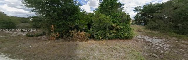 4 of 5 - 240 N Madera Road, Avon Park, FL