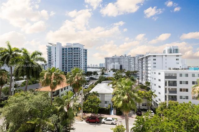 4 of 30 - 1621 Bay Road #604, Miami Beach, FL