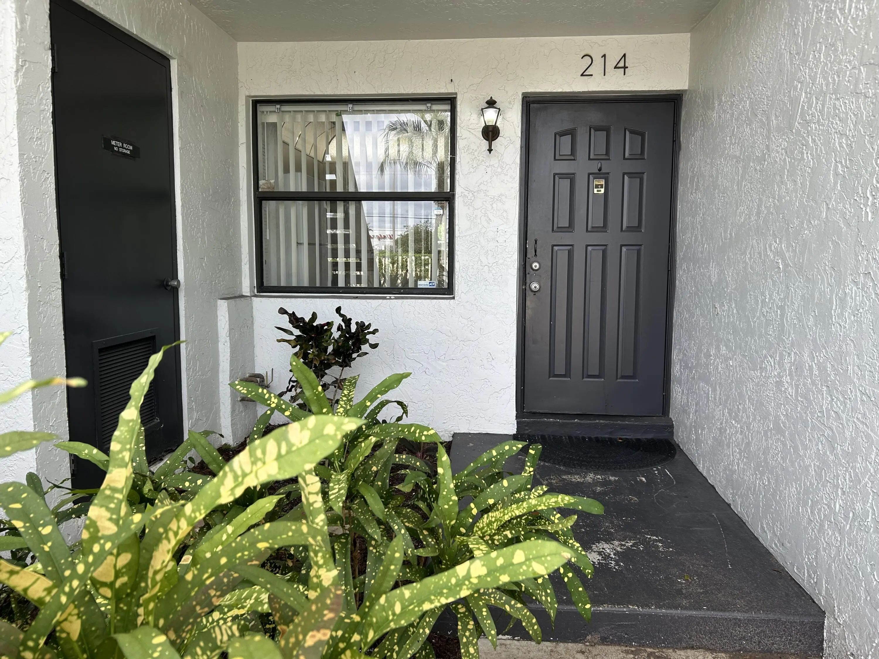 1284 S Military Trail #214, Deerfield Beach