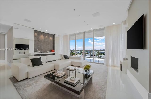 5 of 55 - 9701 Collins Avenue #1405s, Bal Harbour, FL