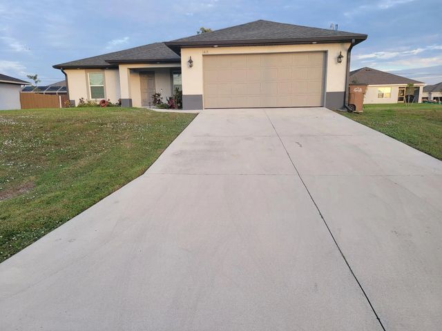 1413 Ne 9th Avenue, Cape Coral