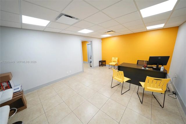 4 of 9 - 265 S Federal Highway #l, Dania Beach, FL