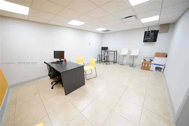 5 of 9 - 265 S Federal Highway #l, Dania Beach, FL