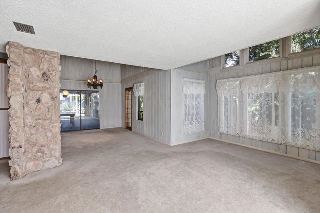4 of 45 - 596 Greenwood Drive, Jupiter, FL