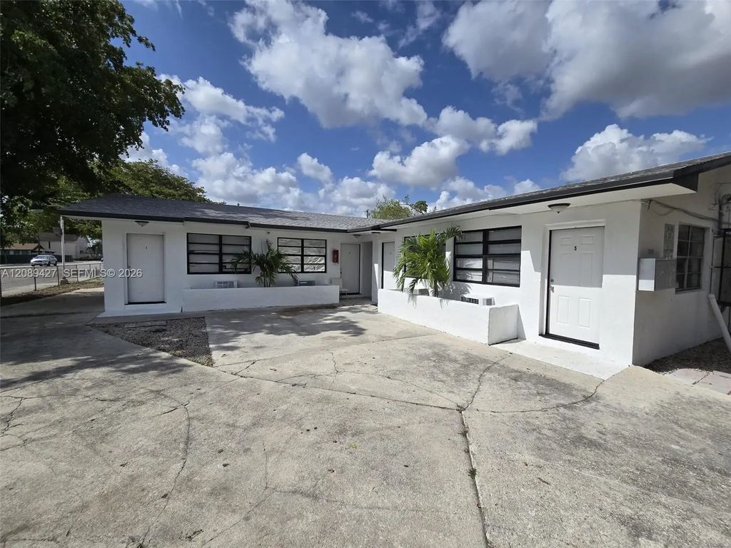 7090 Nw 17th Avenue #3, Miami