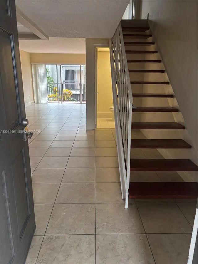 220 Nw 87th Avenue #k210, Miami