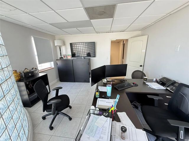 4 of 17 - 8000 Nw 31st Street #1, Doral, FL