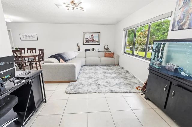 5 of 31 - 10650 Nw 42nd Drive, Coral Springs, FL
