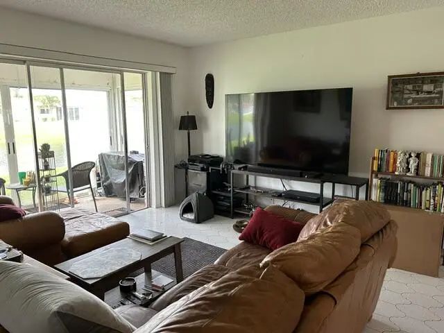 5 of 40 - 471 Lake Dora Drive, West Palm Beach, FL