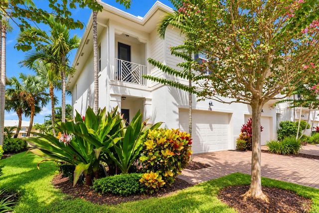 2 of 28 - 2133 Wells Place, Palm Beach Gardens, FL