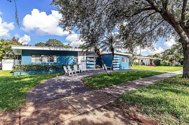 17860 Ne 9th Place, North Miami Beach