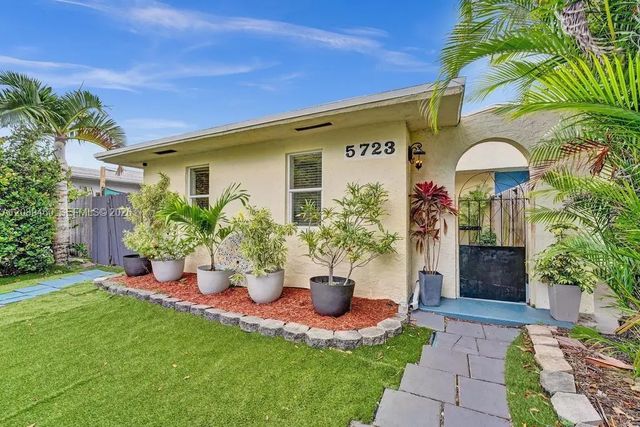 2 of 118 - 5723 Sw 24th Avenue, Dania Beach, FL
