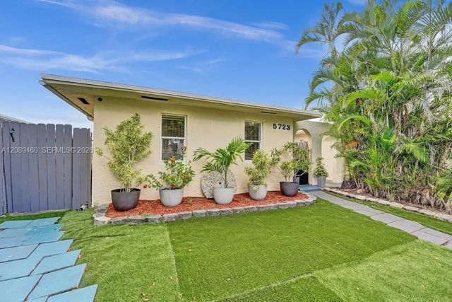 3 of 118 - 5723 Sw 24th Avenue, Dania Beach, FL