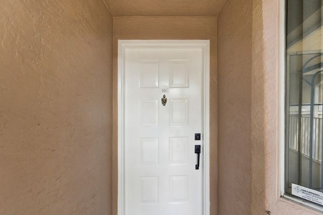 4 of 31 - 5876 Regal Glen Drive #201, Boynton Beach, FL