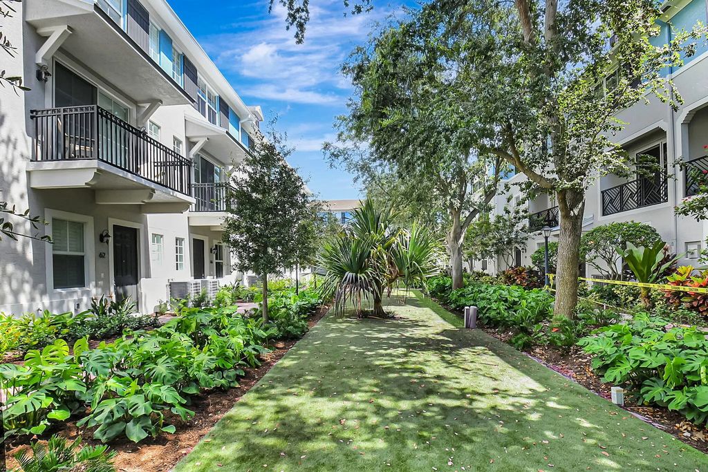 54 Atlantic Grove Way, Delray Beach
