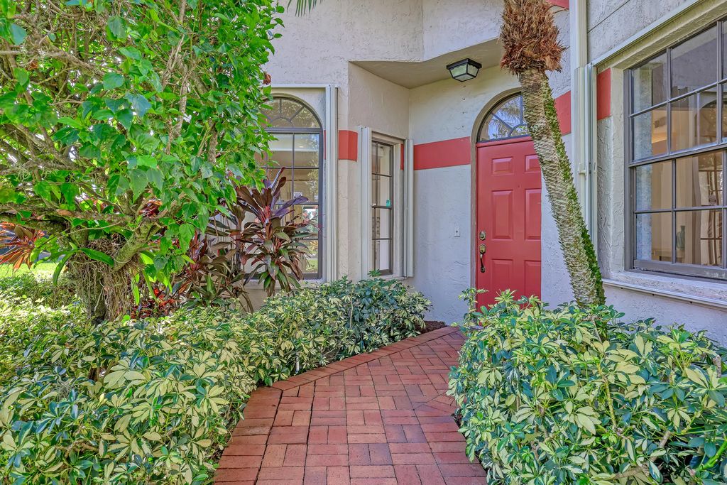 7744 Lexington Club Boulevard, Delray Beach