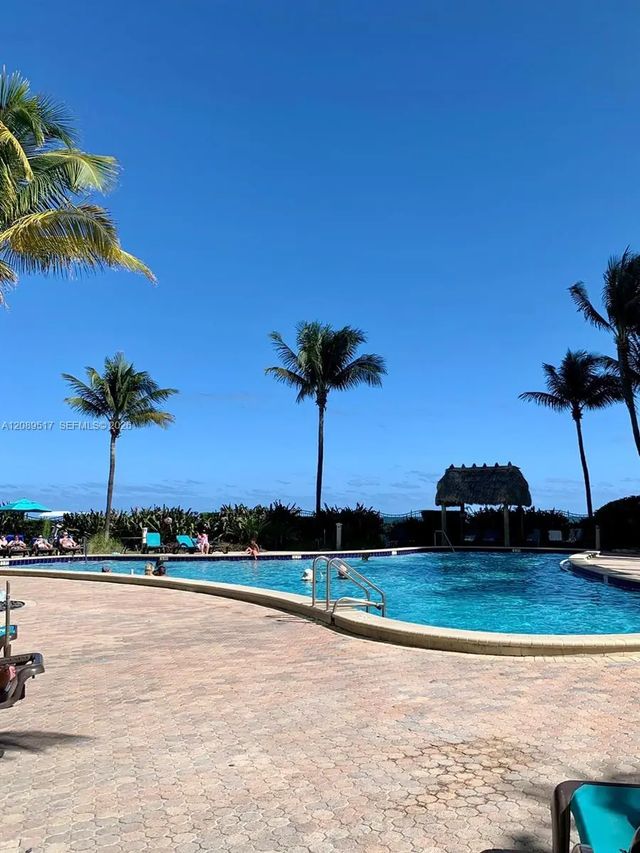 2 of 18 - 3901 S Ocean Drive #10w, Hollywood, FL